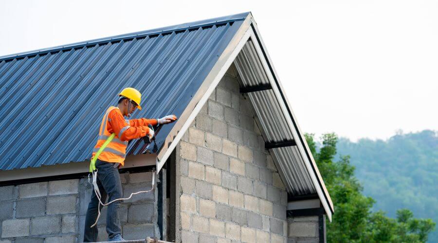 Professional gutter cleaning in Nobleboro, ME